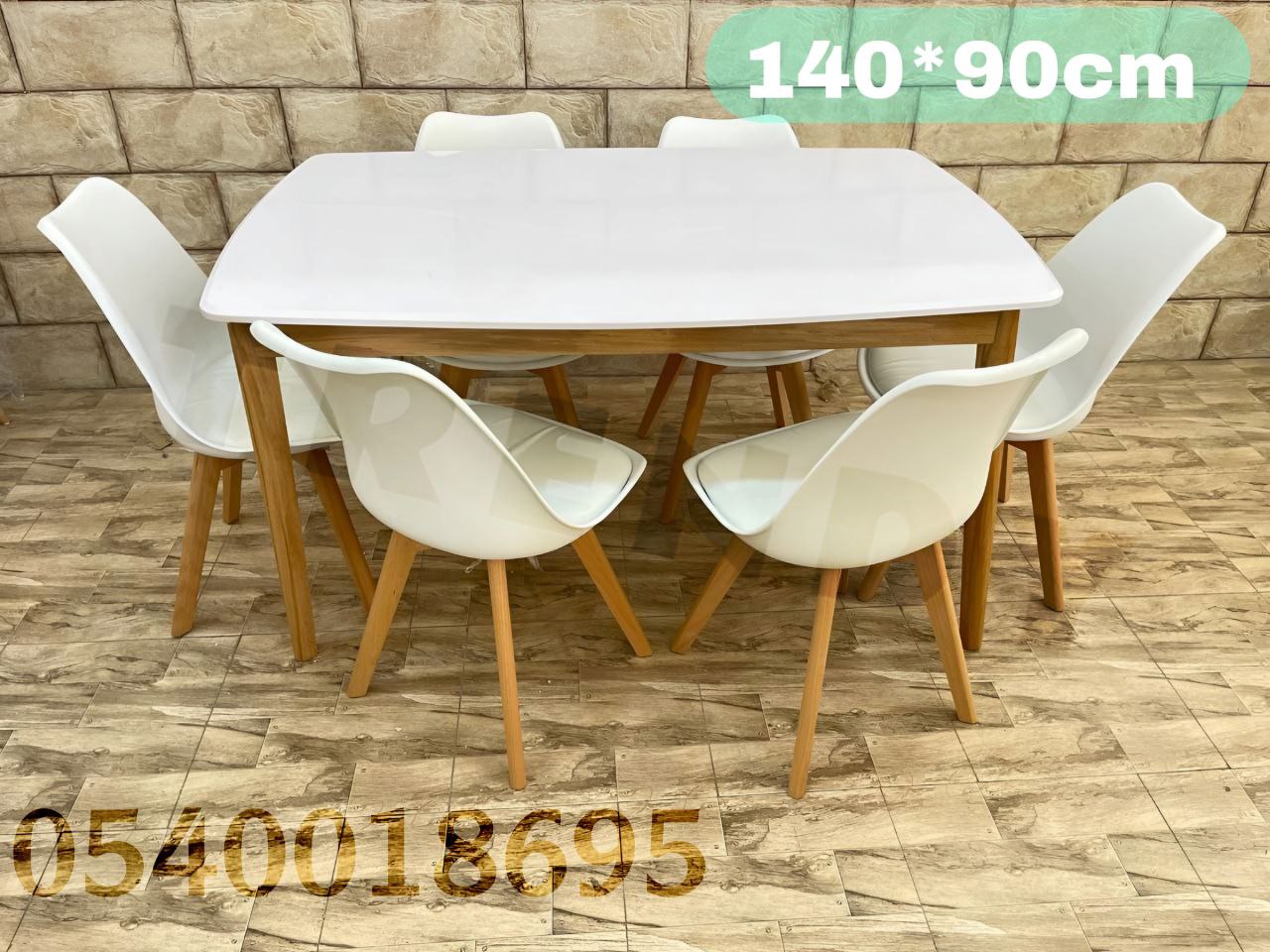 Table 140/90cm + 6 chaises
